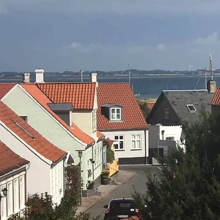 Den Lille Skole - Ferie Pa Aero I By - Vaerelser *