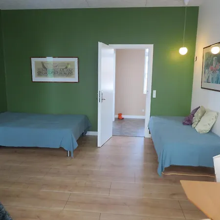 Den Lille Skole - Ferie Pa Aero I By - Vaerelser Hotel *